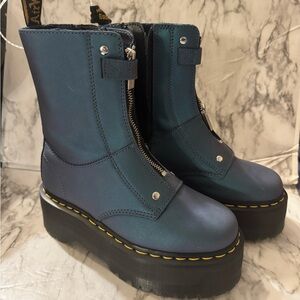 Dr Martens JETTA HI MAX Platform Boots Iridescent Metallic Blue US Size 7 NWOB